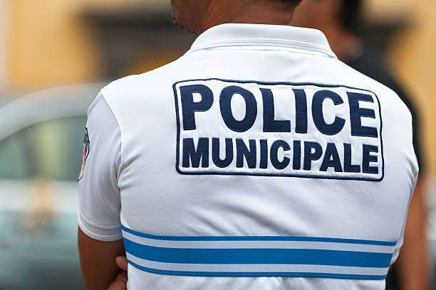 Police municipale défibrillateur